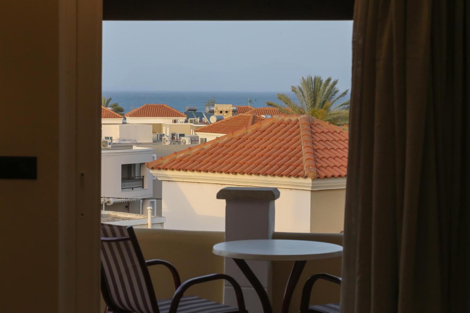 Heaven Apartments Agia Marina Eksteriør bilde